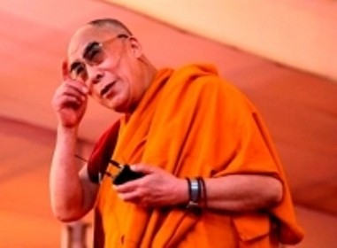 Đức Dalai Lama tại buổi thuyết giảng